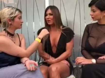 entrevista esperanza gomez y amaranta hank