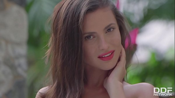 Erotic model Jasmine Jazz makes a sexy strip for you